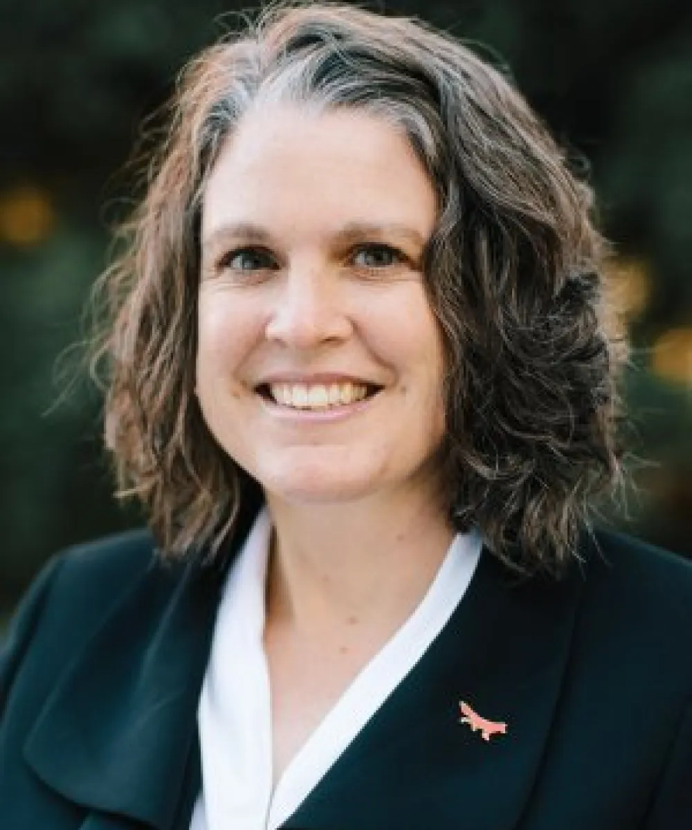 Headshot_KG Headshot_KG