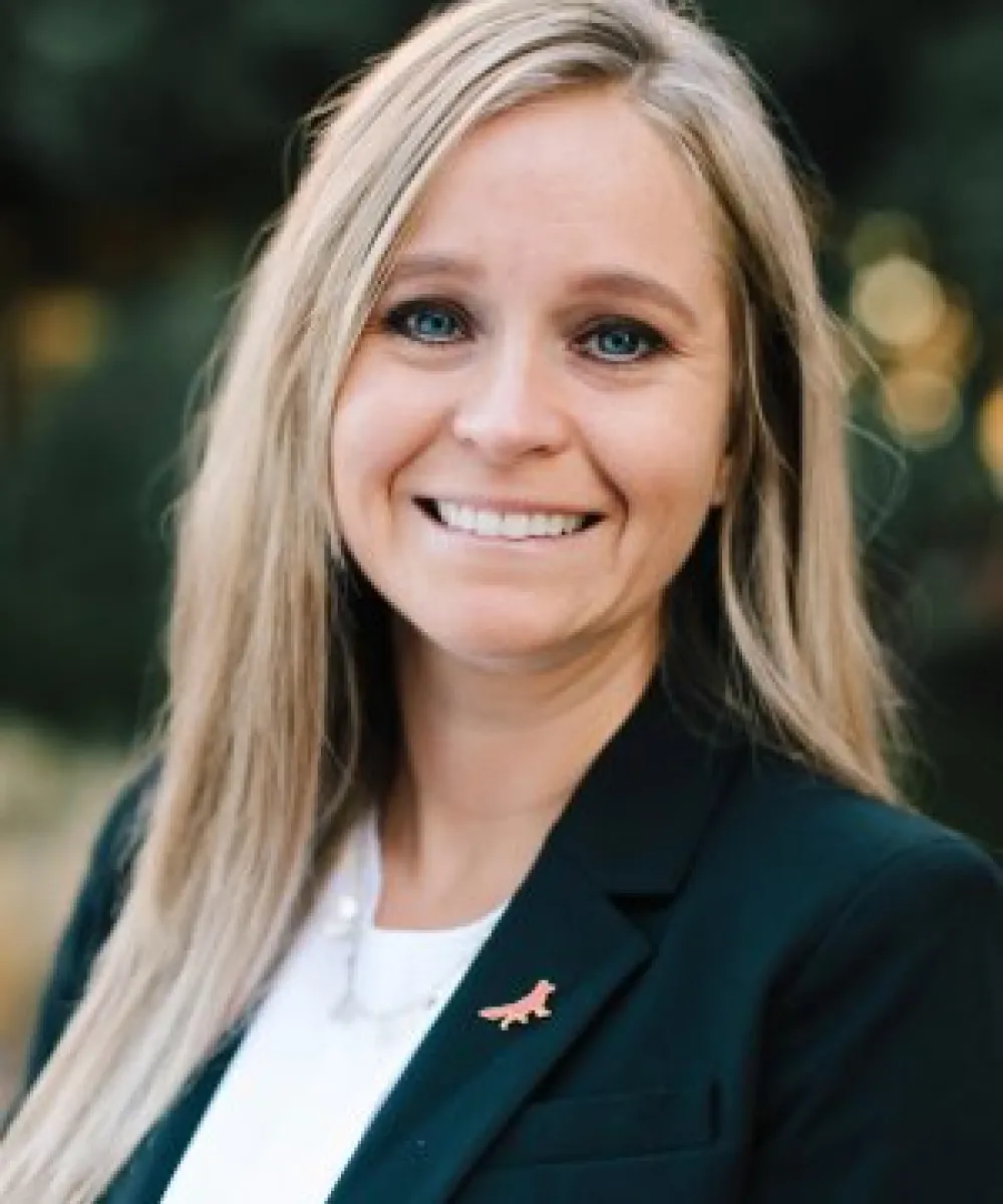 Headshot_TiffEsc Headshot_TiffEsc